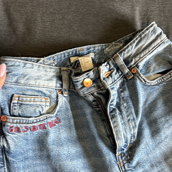 H&M RIPPED JEANS - Picture 5 of 5